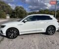 Белый Фольксваген Туарег, объемом двигателя 2.97 л и пробегом 252 тыс. км за 47000 $, фото 3 на Automoto.ua