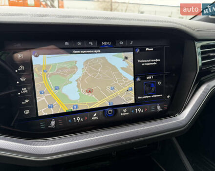 Білий Фольксваген Туарег, об'ємом двигуна 3 л та пробігом 151 тис. км за 45700 $, фото 44 на Automoto.ua