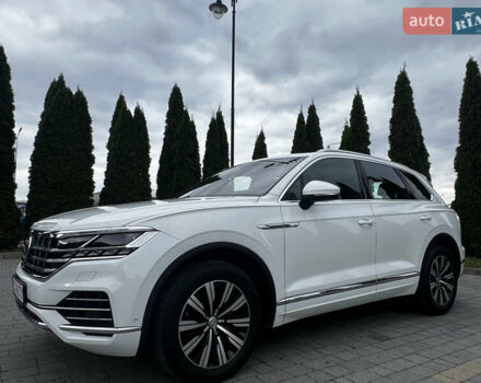 Белый Фольксваген Туарег, объемом двигателя 2.97 л и пробегом 129 тыс. км за 44900 $, фото 5 на Automoto.ua