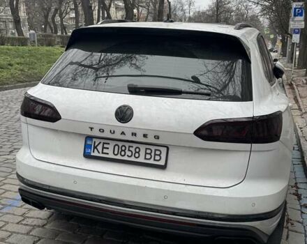 Білий Фольксваген Туарег, об'ємом двигуна 2.97 л та пробігом 240 тис. км за 42500 $, фото 3 на Automoto.ua