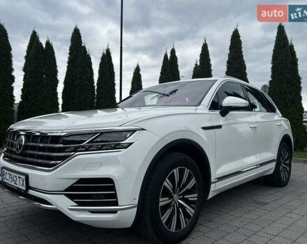 Белый Фольксваген Туарег, объемом двигателя 2.97 л и пробегом 129 тыс. км за 44900 $, фото 6 на Automoto.ua