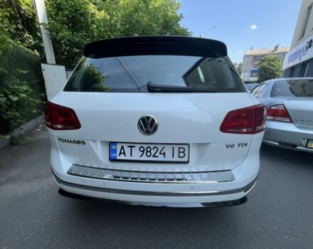 Білий Фольксваген Туарег, об'ємом двигуна 3 л та пробігом 126 тис. км за 36500 $, фото 7 на Automoto.ua