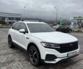 Белый Фольксваген Туарег, объемом двигателя 2.97 л и пробегом 210 тыс. км за 42000 $, фото 1 на Automoto.ua