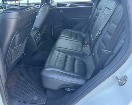 Білий Фольксваген Туарег, об'ємом двигуна 3 л та пробігом 126 тис. км за 36500 $, фото 14 на Automoto.ua