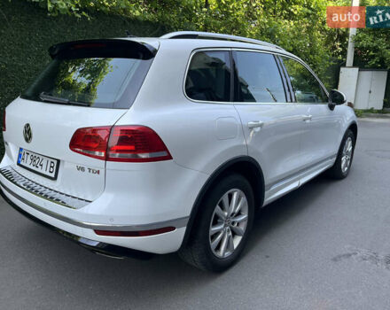 Белый Фольксваген Туарег, объемом двигателя 2.97 л и пробегом 127 тыс. км за 35800 $, фото 9 на Automoto.ua