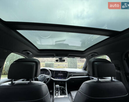 Белый Фольксваген Туарег, объемом двигателя 2.97 л и пробегом 166 тыс. км за 47999 $, фото 27 на Automoto.ua