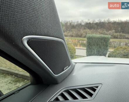 Белый Фольксваген Туарег, объемом двигателя 2.97 л и пробегом 166 тыс. км за 47999 $, фото 46 на Automoto.ua