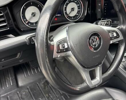 Белый Фольксваген Туарег, объемом двигателя 2.97 л и пробегом 210 тыс. км за 42000 $, фото 10 на Automoto.ua