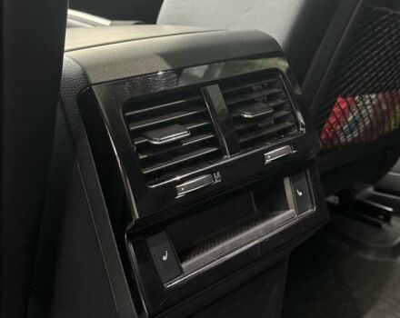 Білий Фольксваген Туарег, об'ємом двигуна 2.97 л та пробігом 240 тис. км за 42500 $, фото 12 на Automoto.ua