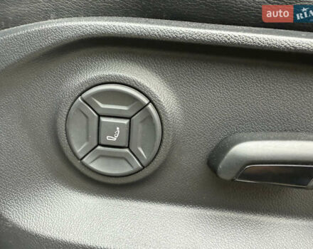 Белый Фольксваген Туарег, объемом двигателя 2.97 л и пробегом 166 тыс. км за 47999 $, фото 21 на Automoto.ua