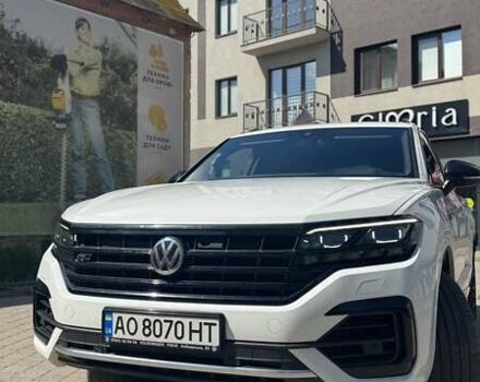 Білий Фольксваген Туарег, об'ємом двигуна 2.97 л та пробігом 178 тис. км за 46900 $, фото 1 на Automoto.ua