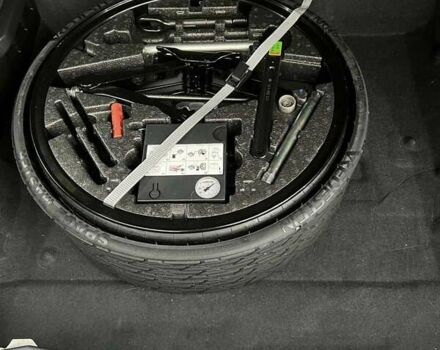 Белый Фольксваген Туарег, объемом двигателя 2.97 л и пробегом 250 тыс. км за 39800 $, фото 27 на Automoto.ua