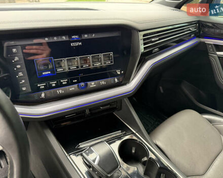 Білий Фольксваген Туарег, об'ємом двигуна 3 л та пробігом 151 тис. км за 45700 $, фото 37 на Automoto.ua