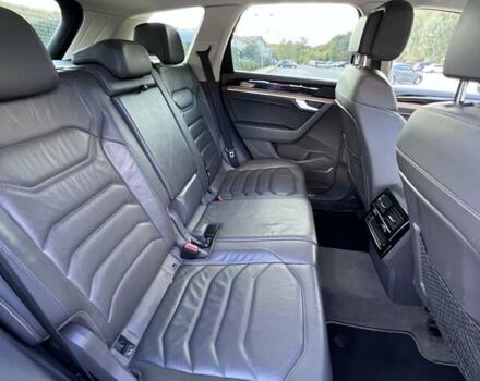 Белый Фольксваген Туарег, объемом двигателя 2.97 л и пробегом 252 тыс. км за 47000 $, фото 32 на Automoto.ua