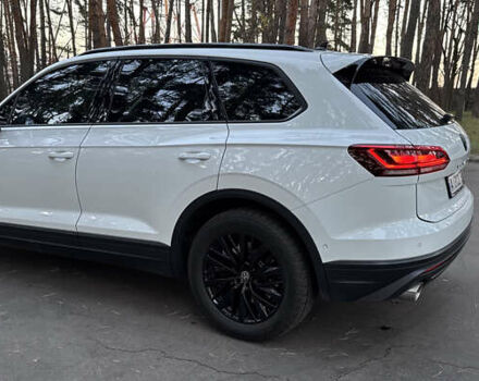 Белый Фольксваген Туарег, объемом двигателя 2.99 л и пробегом 115 тыс. км за 37500 $, фото 6 на Automoto.ua