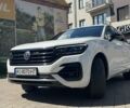 Білий Фольксваген Туарег, об'ємом двигуна 2.97 л та пробігом 178 тис. км за 46900 $, фото 1 на Automoto.ua