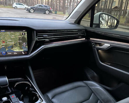 Белый Фольксваген Туарег, объемом двигателя 2.99 л и пробегом 115 тыс. км за 37500 $, фото 16 на Automoto.ua