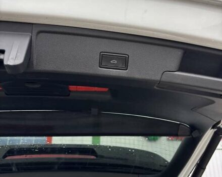 Белый Фольксваген Туарег, объемом двигателя 2.97 л и пробегом 210 тыс. км за 42000 $, фото 14 на Automoto.ua