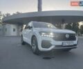 Белый Фольксваген Туарег, объемом двигателя 2.97 л и пробегом 165 тыс. км за 46500 $, фото 9 на Automoto.ua