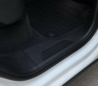 Белый Фольксваген Туарег, объемом двигателя 2.99 л и пробегом 115 тыс. км за 37500 $, фото 25 на Automoto.ua