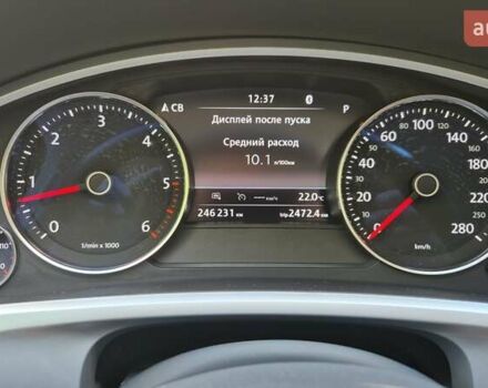 Білий Фольксваген Туарег, об'ємом двигуна 2.97 л та пробігом 246 тис. км за 32500 $, фото 9 на Automoto.ua