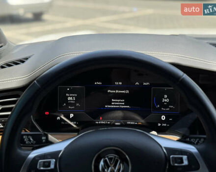 Белый Фольксваген Туарег, объемом двигателя 2.97 л и пробегом 199 тыс. км за 46200 $, фото 47 на Automoto.ua