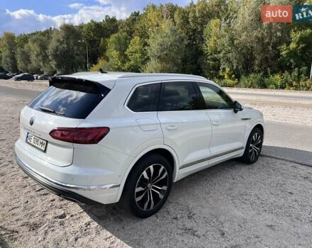 Белый Фольксваген Туарег, объемом двигателя 2.97 л и пробегом 252 тыс. км за 47000 $, фото 9 на Automoto.ua