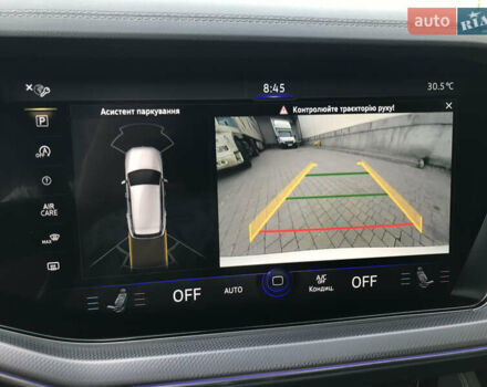 Белый Фольксваген Туарег, объемом двигателя 3 л и пробегом 156 тыс. км за 45999 $, фото 65 на Automoto.ua