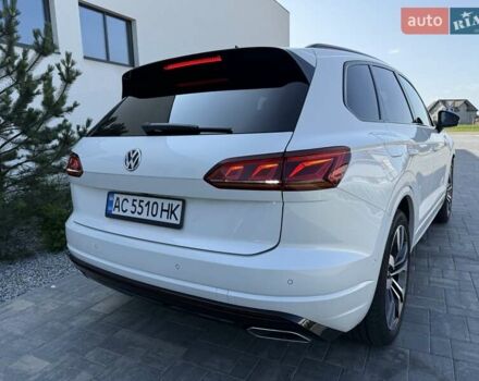 Белый Фольксваген Туарег, объемом двигателя 2.97 л и пробегом 177 тыс. км за 52900 $, фото 25 на Automoto.ua