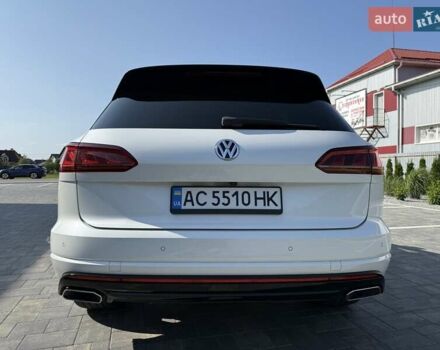 Белый Фольксваген Туарег, объемом двигателя 2.97 л и пробегом 177 тыс. км за 52900 $, фото 10 на Automoto.ua