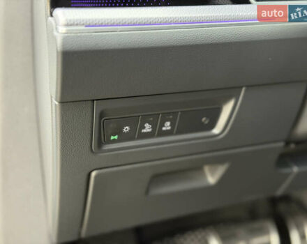 Білий Фольксваген Туарег, об'ємом двигуна 2.97 л та пробігом 91 тис. км за 56999 $, фото 18 на Automoto.ua