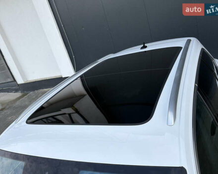 Белый Фольксваген Туарег, объемом двигателя 3 л и пробегом 156 тыс. км за 45999 $, фото 38 на Automoto.ua