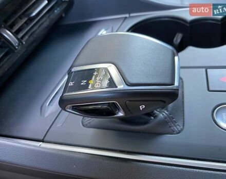 Белый Фольксваген Туарег, объемом двигателя 2.99 л и пробегом 60 тыс. км за 43500 $, фото 27 на Automoto.ua