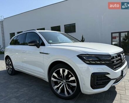 Белый Фольксваген Туарег, объемом двигателя 2.97 л и пробегом 177 тыс. км за 52900 $, фото 18 на Automoto.ua