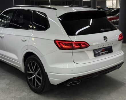 Білий Фольксваген Туарег, об'ємом двигуна 3 л та пробігом 146 тис. км за 50900 $, фото 13 на Automoto.ua
