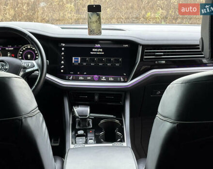 Белый Фольксваген Туарег, объемом двигателя 3 л и пробегом 156 тыс. км за 45999 $, фото 94 на Automoto.ua