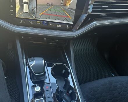 Белый Фольксваген Туарег, объемом двигателя 3 л и пробегом 165 тыс. км за 43500 $, фото 8 на Automoto.ua