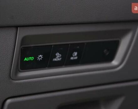 Білий Фольксваген Туарег, об'ємом двигуна 2.97 л та пробігом 268 тис. км за 38000 $, фото 14 на Automoto.ua