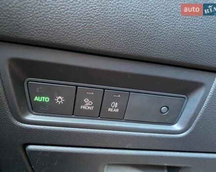 Белый Фольксваген Туарег, объемом двигателя 2.99 л и пробегом 60 тыс. км за 43500 $, фото 18 на Automoto.ua