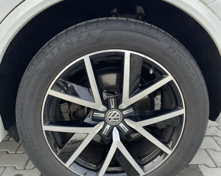 Белый Фольксваген Туарег, объемом двигателя 2.97 л и пробегом 242 тыс. км за 42990 $, фото 35 на Automoto.ua