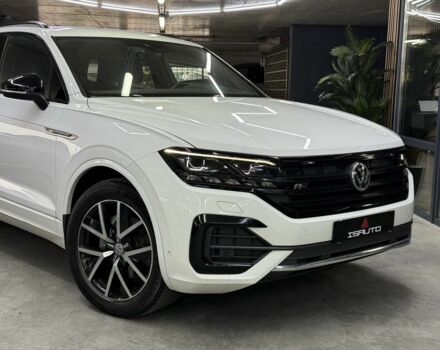 Білий Фольксваген Туарег, об'ємом двигуна 3 л та пробігом 146 тис. км за 50900 $, фото 3 на Automoto.ua