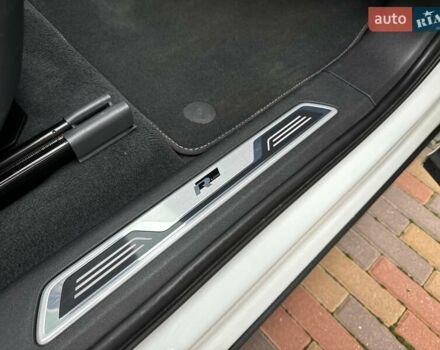 Білий Фольксваген Туарег, об'ємом двигуна 2.97 л та пробігом 141 тис. км за 51999 $, фото 60 на Automoto.ua