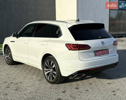 Белый Фольксваген Туарег, объемом двигателя 3 л и пробегом 156 тыс. км за 45999 $, фото 14 на Automoto.ua