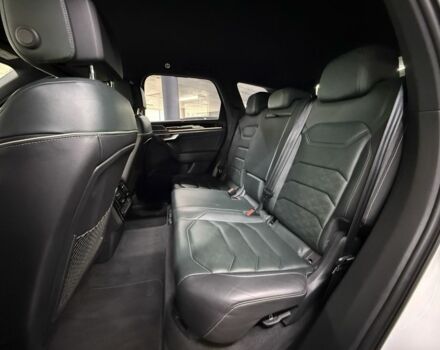 Білий Фольксваген Туарег, об'ємом двигуна 3 л та пробігом 146 тис. км за 50900 $, фото 17 на Automoto.ua