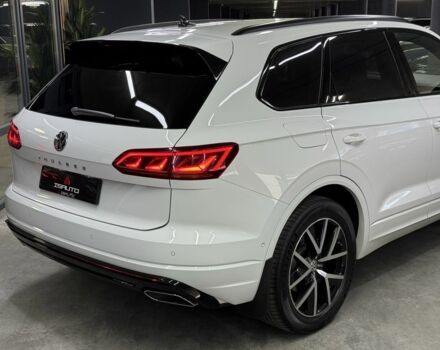 Білий Фольксваген Туарег, об'ємом двигуна 3 л та пробігом 146 тис. км за 50900 $, фото 9 на Automoto.ua