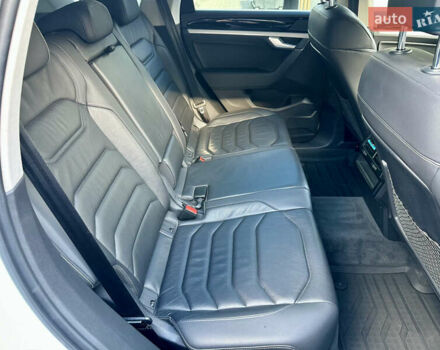 Белый Фольксваген Туарег, объемом двигателя 3 л и пробегом 135 тыс. км за 38000 $, фото 8 на Automoto.ua