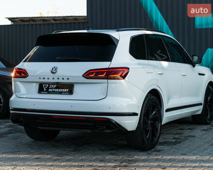 Белый Фольксваген Туарег, объемом двигателя 2.97 л и пробегом 263 тыс. км за 45500 $, фото 8 на Automoto.ua