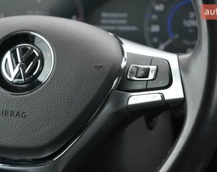 Білий Фольксваген Туарег, об'ємом двигуна 2.97 л та пробігом 268 тис. км за 38000 $, фото 19 на Automoto.ua