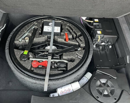 Белый Фольксваген Туарег, объемом двигателя 2.97 л и пробегом 242 тыс. км за 42990 $, фото 29 на Automoto.ua