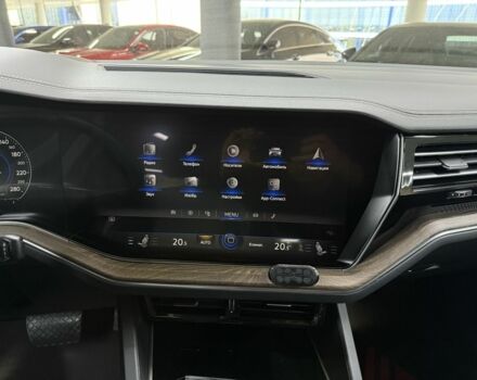 Білий Фольксваген Туарег, об'ємом двигуна 3 л та пробігом 146 тис. км за 50900 $, фото 20 на Automoto.ua